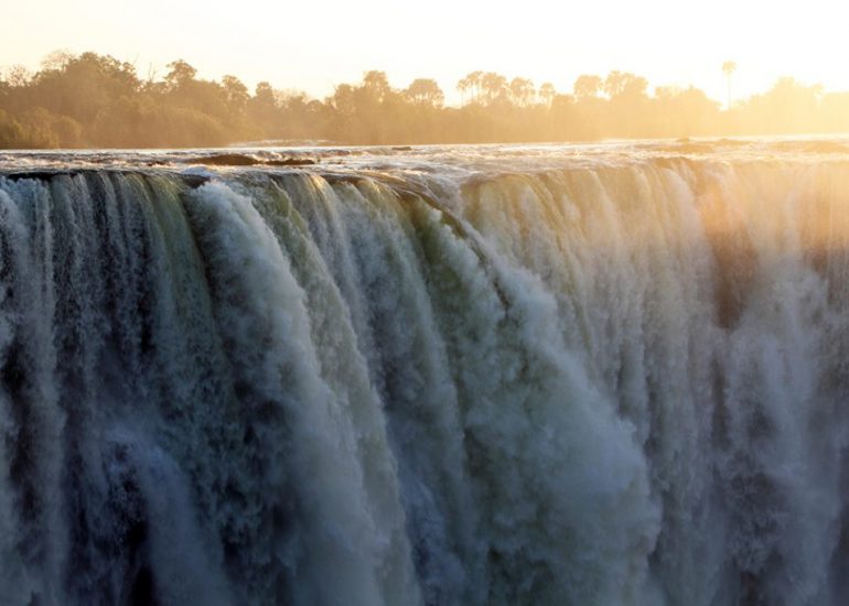 Morgens an den Viktoriafällen - Simbabwe